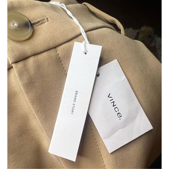 Vince Cady Hi-Waisted Polyester Short in Camel NWT Size 10 - Picture 7 of 8